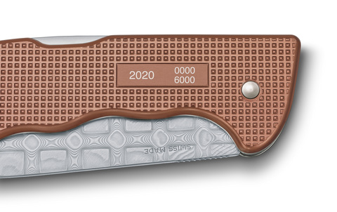 Нож складной Victorinox Hunter Pro Alox Copper Brown Damast LE 2020 (0.9410.J20)