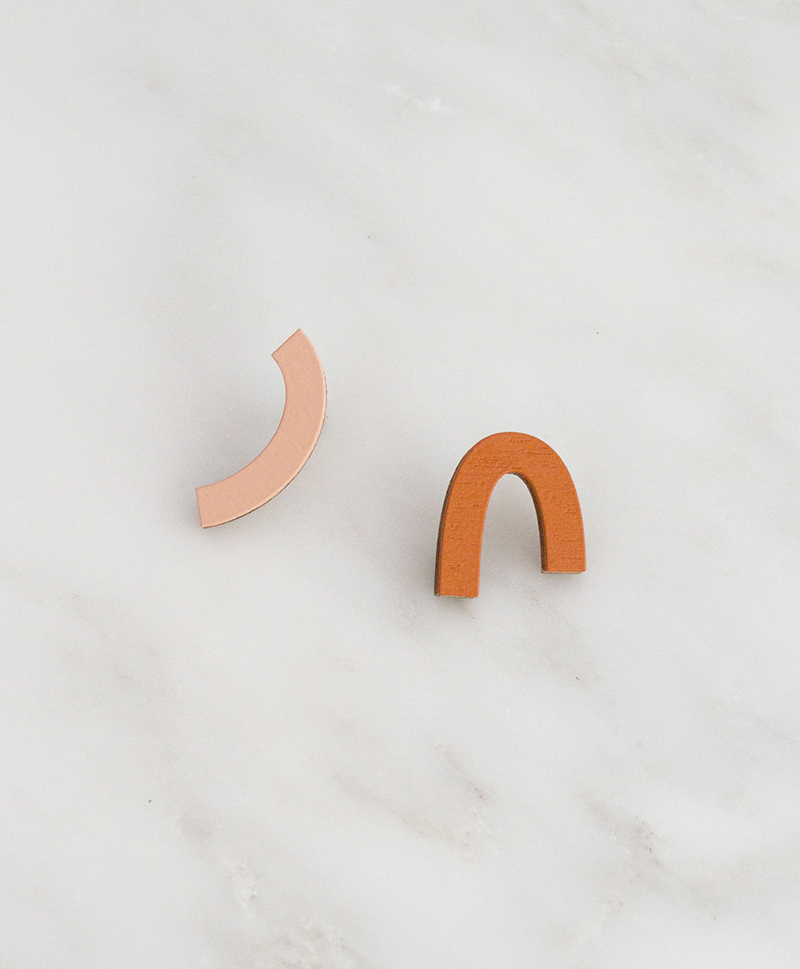 Серьги Waterfall Studs Blush / Burnt Orange