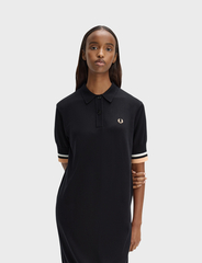 Платье FRED PERRY Bold Tipped Knited Shrt Dress