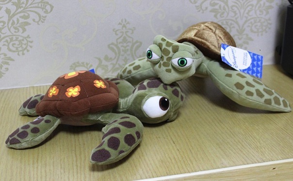 В поисках Немо игрушки мягкие Краш и Прыск