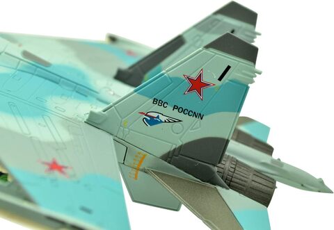 Модель Российский Истребитель SU-35 Super Flanker масштаб 1:100