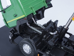MAZ-6501 tipper restyling green-orange 1:43 Start Scale Models (SSM)