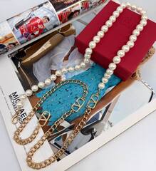 Пояс цепочка с жемчугом в стиле VALENTINO
