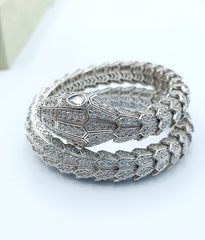 28250-braslet-zmeya-serpenti-krupnyj-s-belymi-glazami-dvojnoj-vgold-s-cirkonami-lux