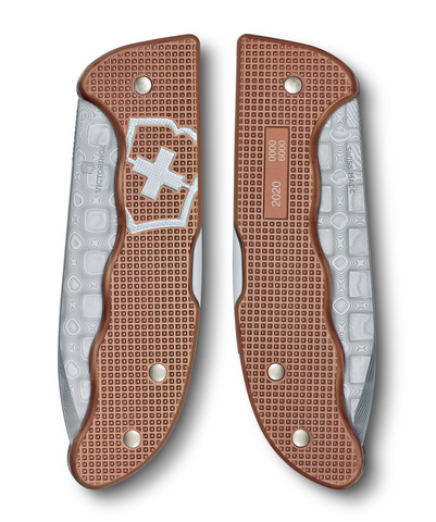 Нож складной Victorinox Hunter Pro Alox Copper Brown Damast LE 2020 (0.9410.J20)
