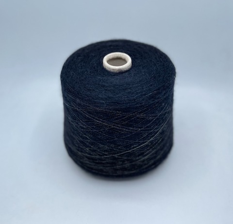 Industria Italiana (пр.Италия),art-Cecile 1500м/100гр, 19% альпака, 19% меринос, 37% вискоза, 25% полиамид, цвет-Черно-белый. арт-29133