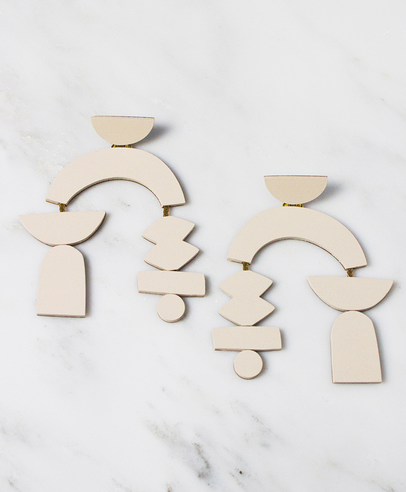 Серьги Silhouette Earrings Ecru