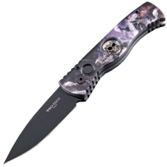Фото Автоматический складной нож Pro-Tech TR-2.4H1. Bruce Show Skull, клинок черный, сталь 154CM, рукоять алюминий, рисунок скелеты всадников