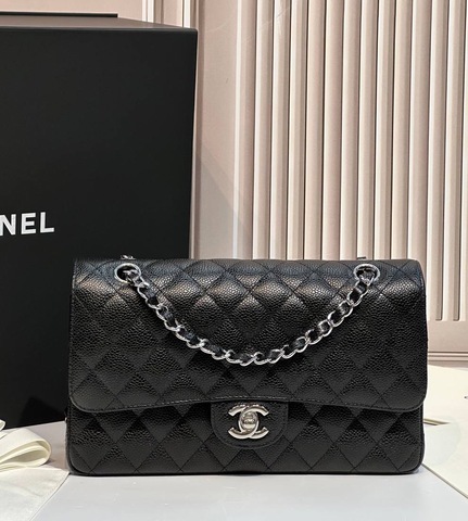Женская сумка Chanel Timeless Jumbo черный