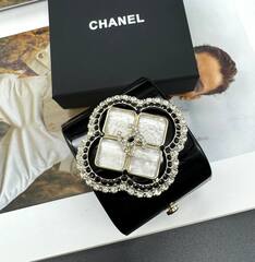 20175-braslet-manzheta-shirokij-chanel-s-logo-iz-latuni-v-pozolote-lux