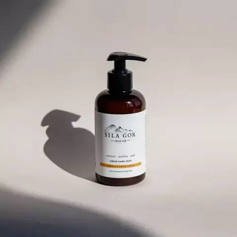 Краснополянская косметика Жидкое мыло Sila Gor №3 Vetiver, Ambra, Oud, 300 мл