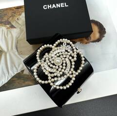 braslet-manzheta-shirokij-chanel-s-logotipom-iz-chernogo-plastika-lux