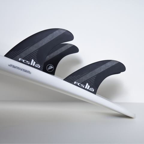 Плавники FCS II FireWire PC Carbon Black Large Tri Retail Fins, компл. из трех, L