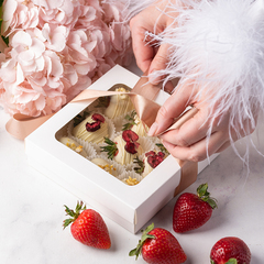 Клубника в шоколаде « Milk Berry mini» (9 - 12 ягод)