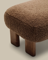 Пуф Cabana Taupe Boucle с ножками в отделке орех 65x55,4