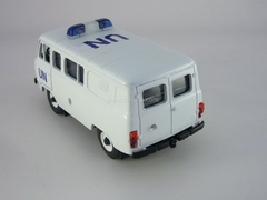 UAZ-39099 UN 1:43 Agat Mossar Tantal