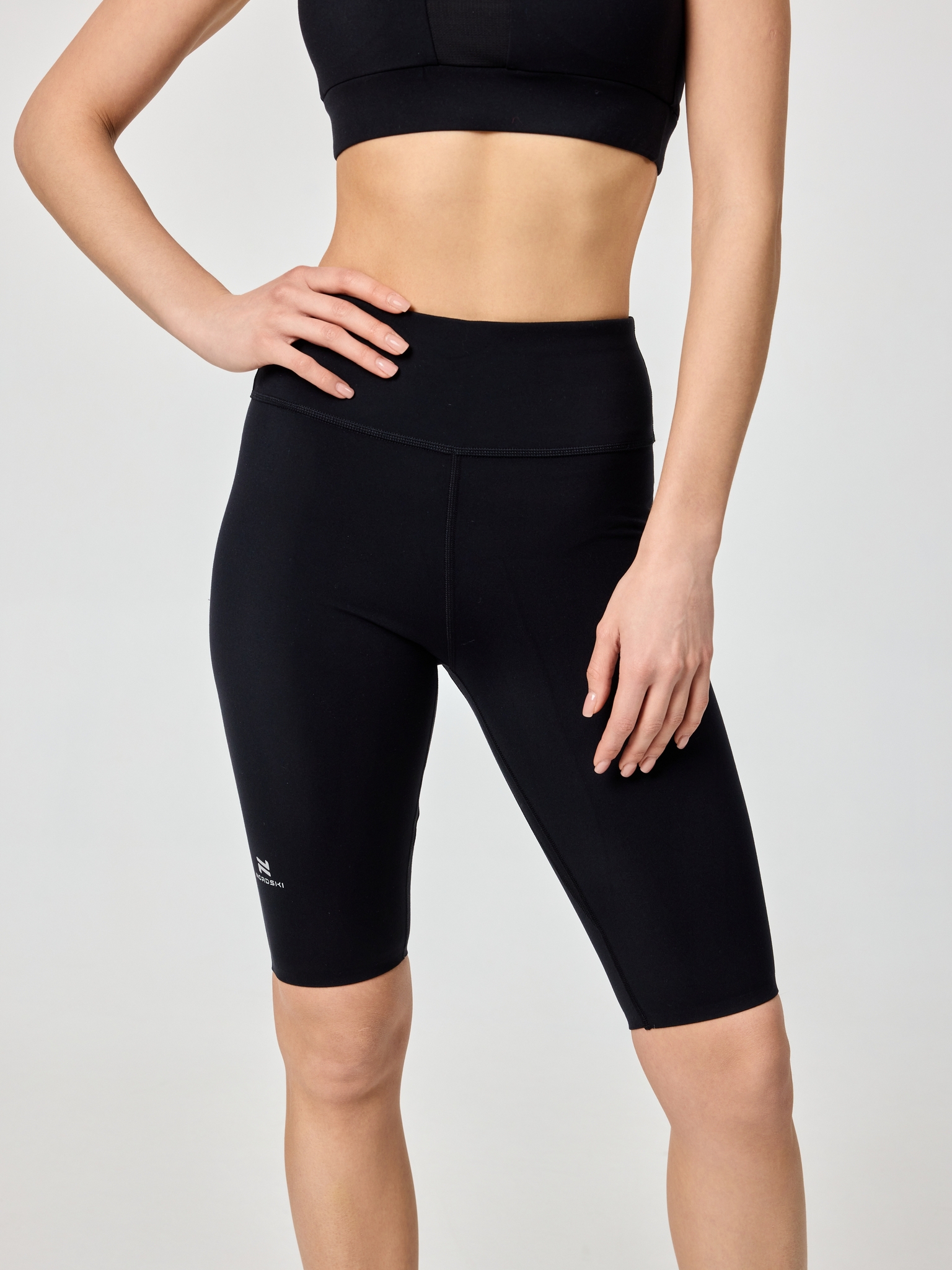 Женские обтягивающие шорты Nordski Training black