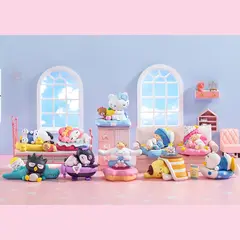 Случайная фигурка POP MART Hello Kitty: Fall Asleep