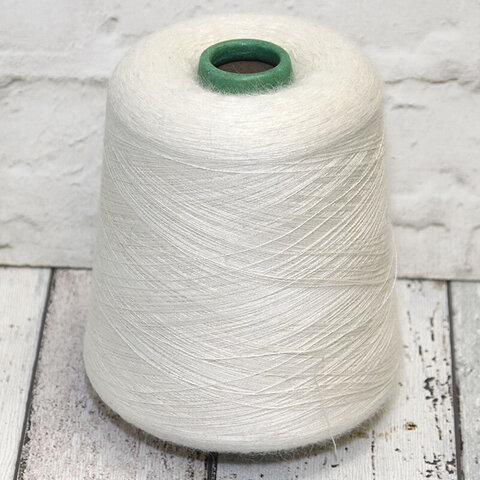 Меринос с шелком (30%) SPUN SILK YARN / SUPER 2/100 белый натуральный