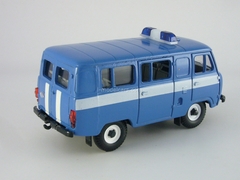 UAZ-3962 Communication 1:43 Agat Mossar Tantal