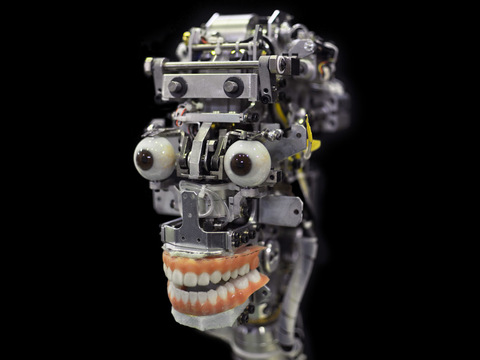 Робот Geminoid F