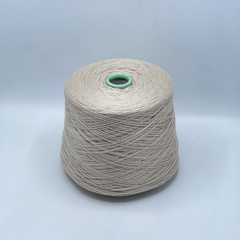 Filcom, Puffo, 450м. 40% Кашемир, 40%Шелк, 20% Меринос, Светло-бежевый(674),40125
