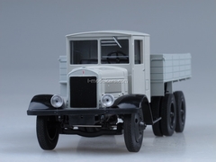 YaG-10 1931 first Soviet three-axle 6x4 truck 1:43 Nash Avtoprom