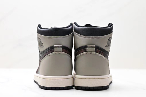 Air Jordan 1 Retro High OG 'Patina' 
