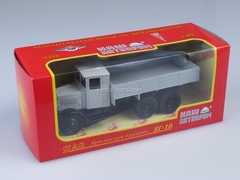 YaG-10 1931 first Soviet three-axle 6x4 truck 1:43 Nash Avtoprom