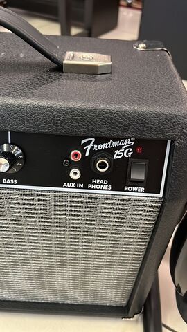 FENDER SQUIER Affinity Stratocaster HSS Pack LRL CFM комплект с чехлом и аксессуарами