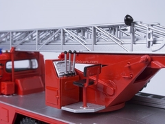 ZIL-131 AL-30 fire engine red with white stripes Start Scale Models (SSM) 1:43