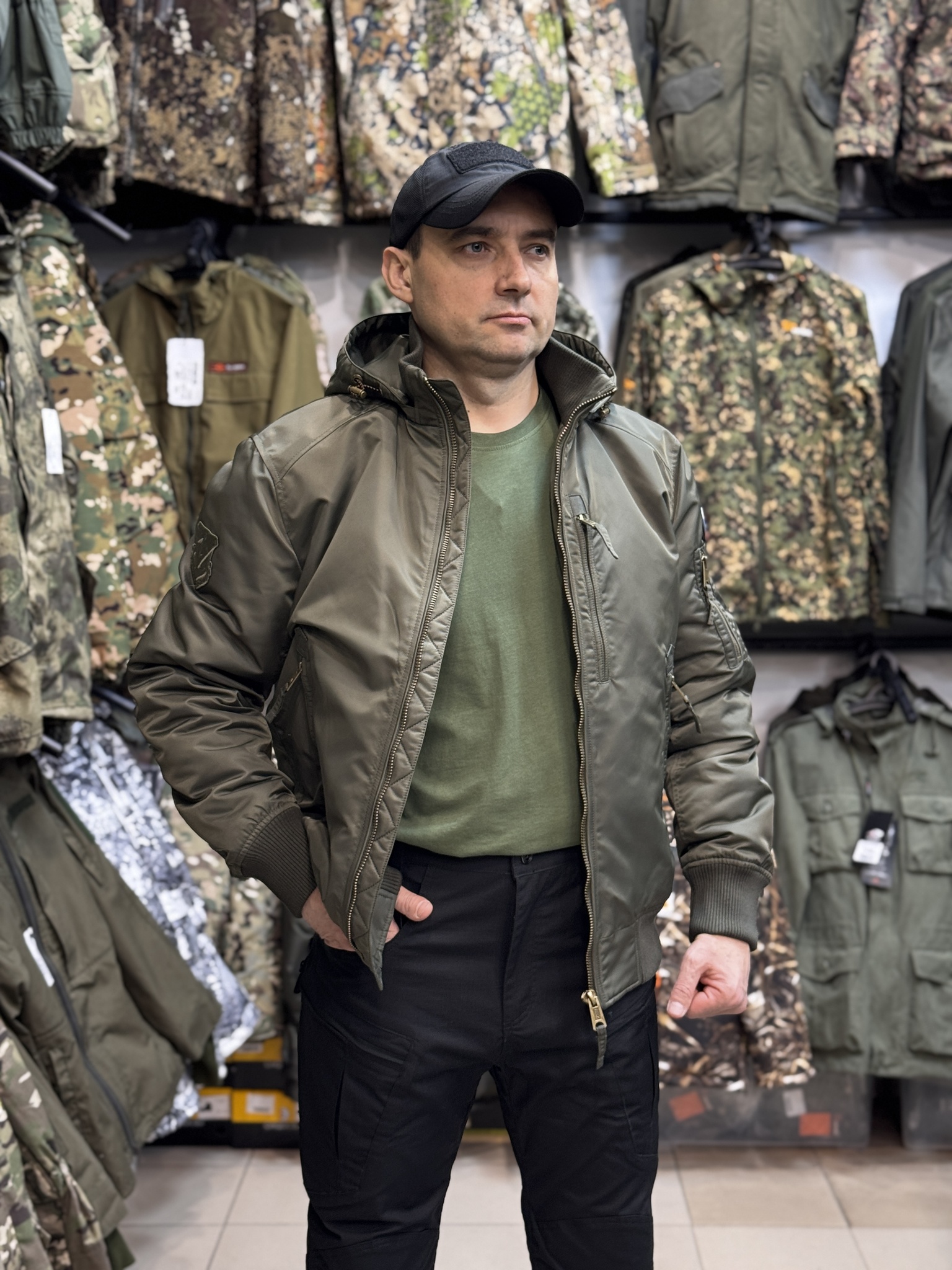 Куртка бомбер Corbona Деми олива