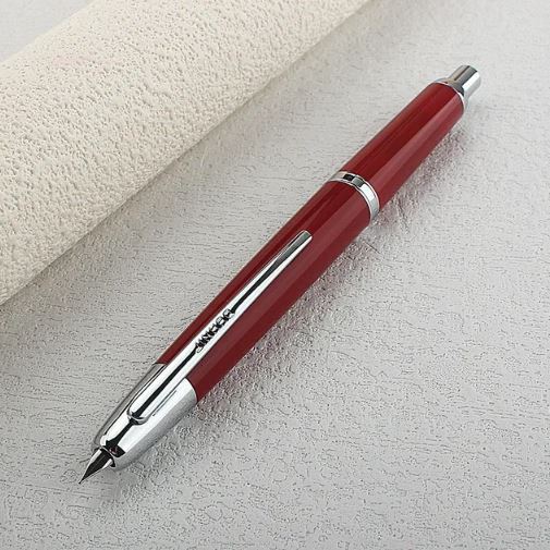 Перьевая ручка Jinhao 20 capless, Китай. Перо EF (0.4 мм) выдвигается нажатием на кнопку. Корпус акрил. Цвет прозрачный коричневый. Распродажа 2500 руб.