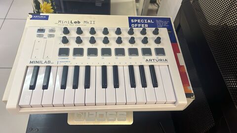 Arturia MiniLab mkII