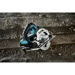 Аккумуляторная дисковая пила Makita DHS660Z