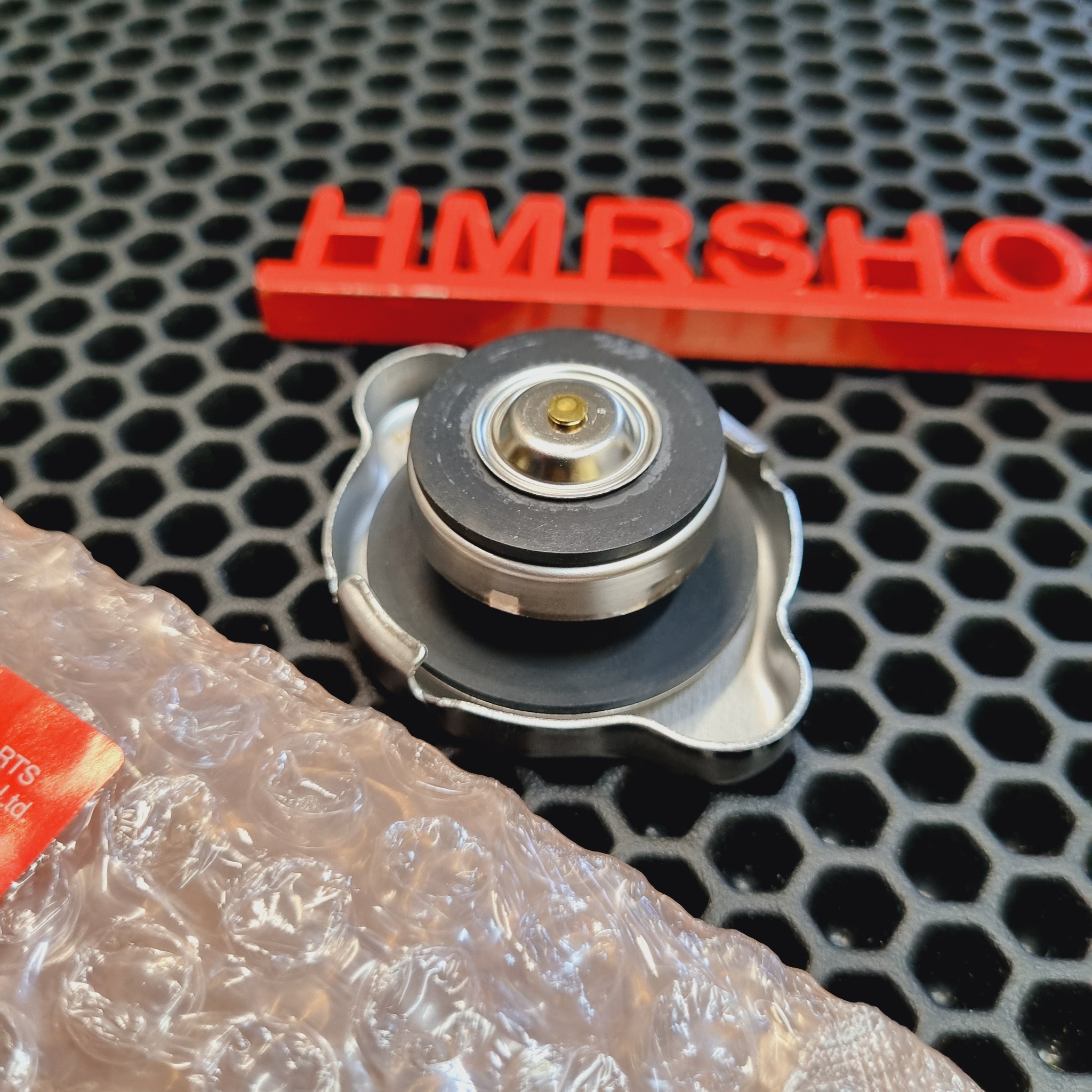 Honda Крышка радиатора CBR1000RR, GL1800, CBR600RR 19037-MCA-G61