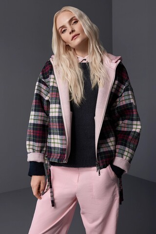 Marc Cain Sports Пальто спортивное в клетку с капюшоном