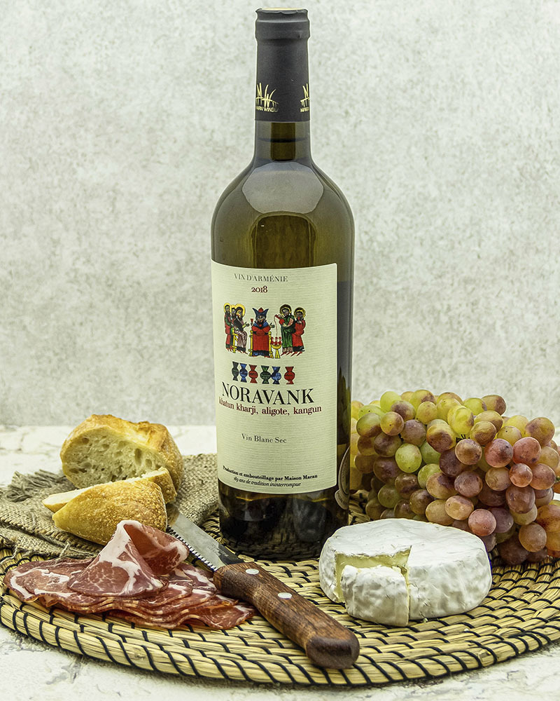 Вино Maran Winery Нораванк Белое сухое 2018 г.у. 12.5% 0,75 л, Армения