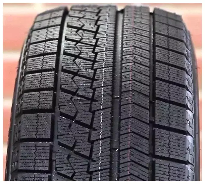 Шина Bridgestone Blizzak VRX 94S R17 235/45 зимняя