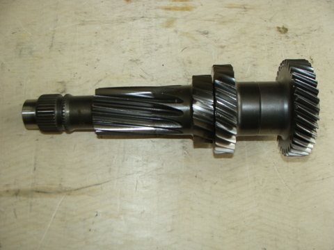 Вал промежуточный 5 ступ. КПП УАЗ (MetalPart/ZF)
