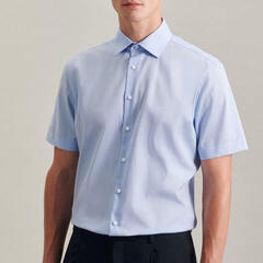 Сорочка мужская Seidensticker Slim Fit 01.666261-10 голубая, короткий рукав