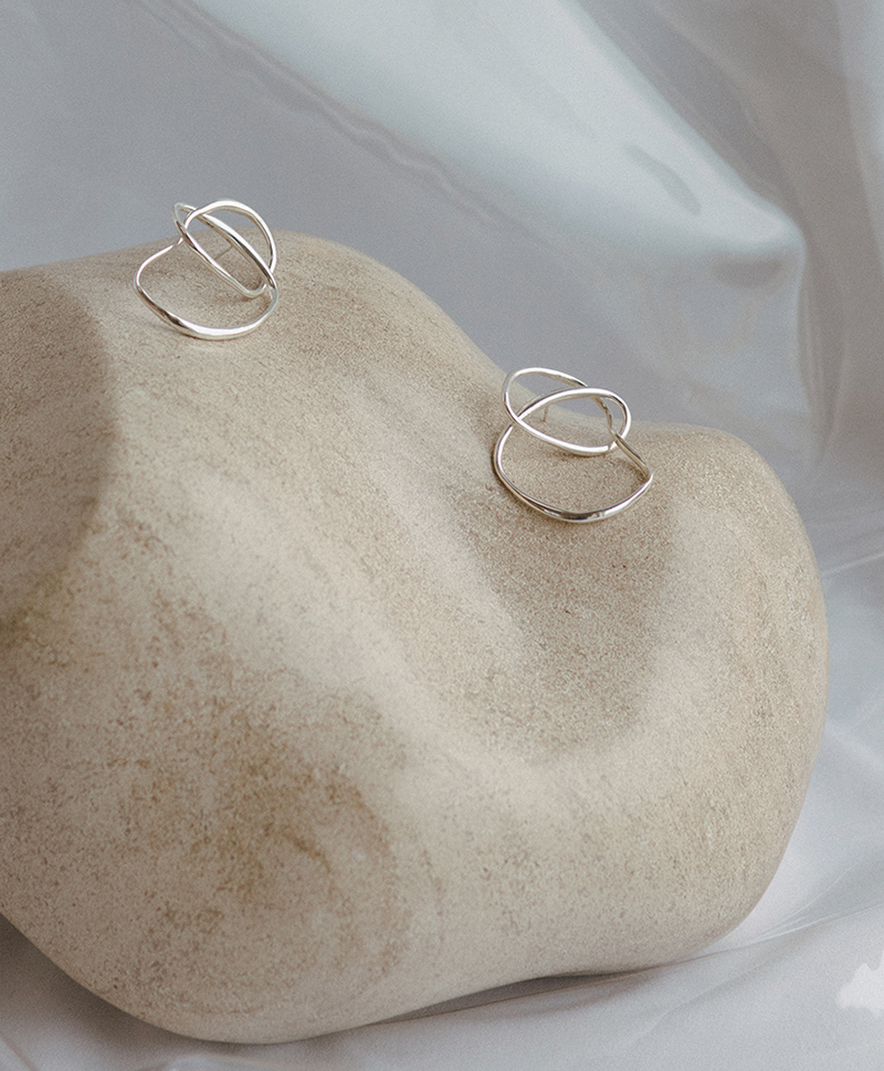 Серьги Vinea Knot Earrings