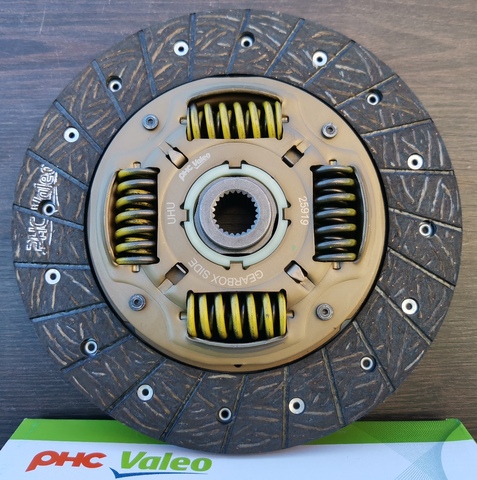ДИСК СЦЕПЛЕНИЯ NEXIA N100 1,5 DOHC, ESP PHC VALEO 96184036/DW-22/25919 215мм (зелён уп, Корея)