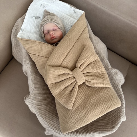 Летний муслиновый конверт на выписку