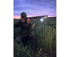 Тактический фонарь Armytek Viking Pro Magnet USB (белый свет) F07701C