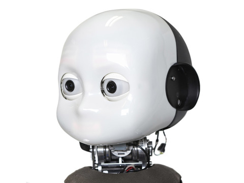 Робот iCub