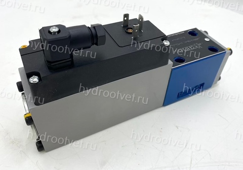 Фото 4WRPH6CB40L–2X/G24Z4/V - Сервораспределитель Ду6 с обратной связью по положению золотника без усилителя, номинальный расход 40 л/мин, характеристика L - линейная, схема С, уплотнения FKM