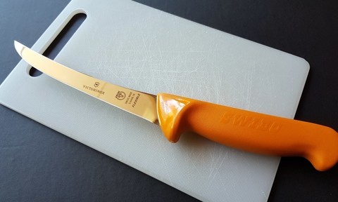 Нож кухонный Victorinox SWIBO® обвалочный, 16 cm, Yellow  (5.8405.16)