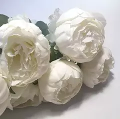 Пионы искусственные крупные НЕЖНЫЕ, евро букет 7 голов, 45 см.