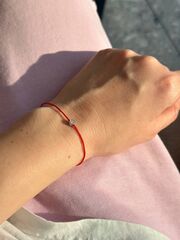 braslet-krasnaya-nit-red-line-s-zamkami-iz-serebra-925-proby-s-muassanitom